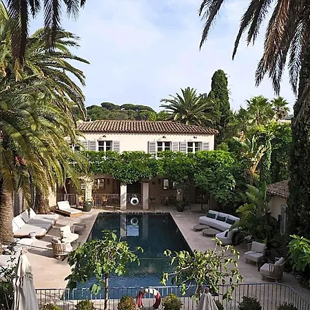 Pastis Saint-tropez فندق