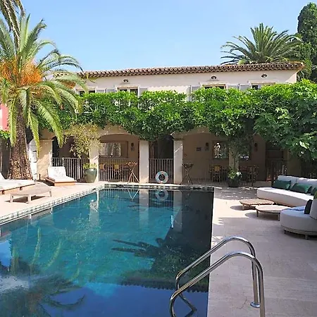 Pastis Saint-tropez فندق