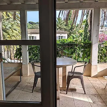 Pastis Saint-tropez فندق 4*